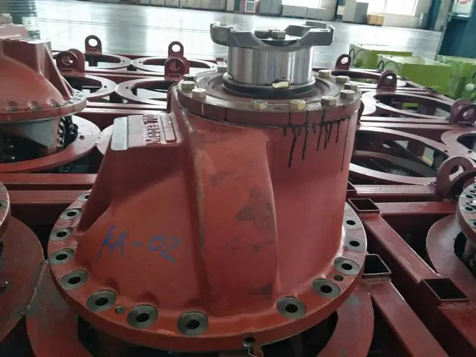 供应特雷克斯TR100TR50差速器壳体总成15007634
