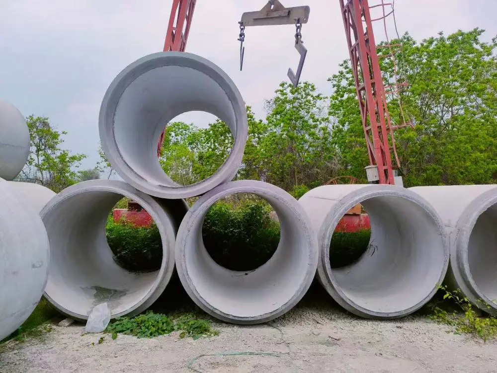 现货混凝土排水水泥管二级钢筋混凝土排水管建材成品企口水泥管