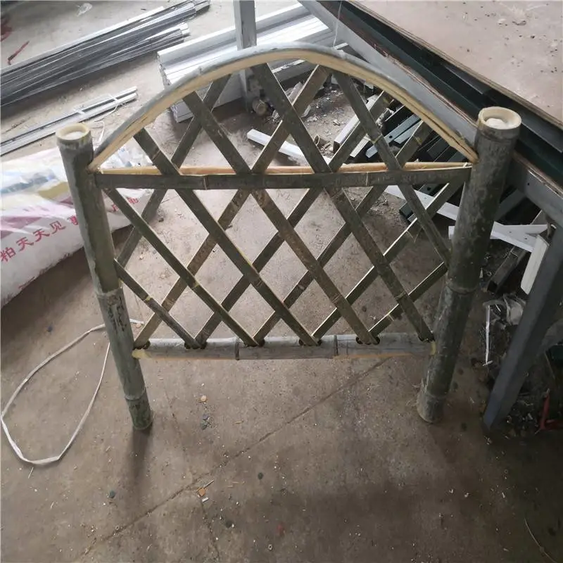 焦作解放pvc道路栅栏防腐木栅栏护栏竹篱笆竹栅栏