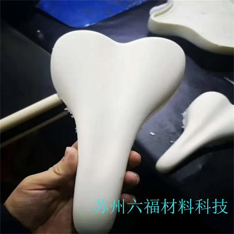 LF1003 自结皮脱模溶剂 聚氨酯汽车发泡剂 TPU滑轮 高回弹脱模剂