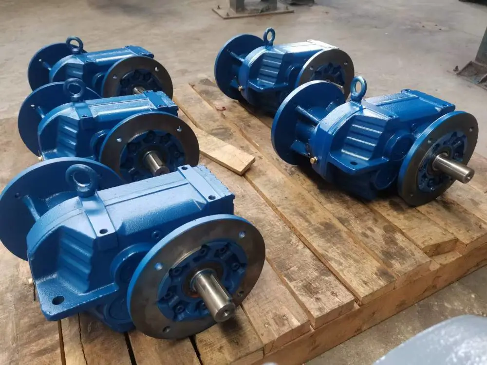 FF127-Y11KW-NA36M1-270齿轮减速机B3HH14四方台