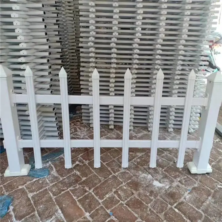 社区草坪防护栏 厂家定制社区草坪防护栏 财润草坪护栏经济实惠