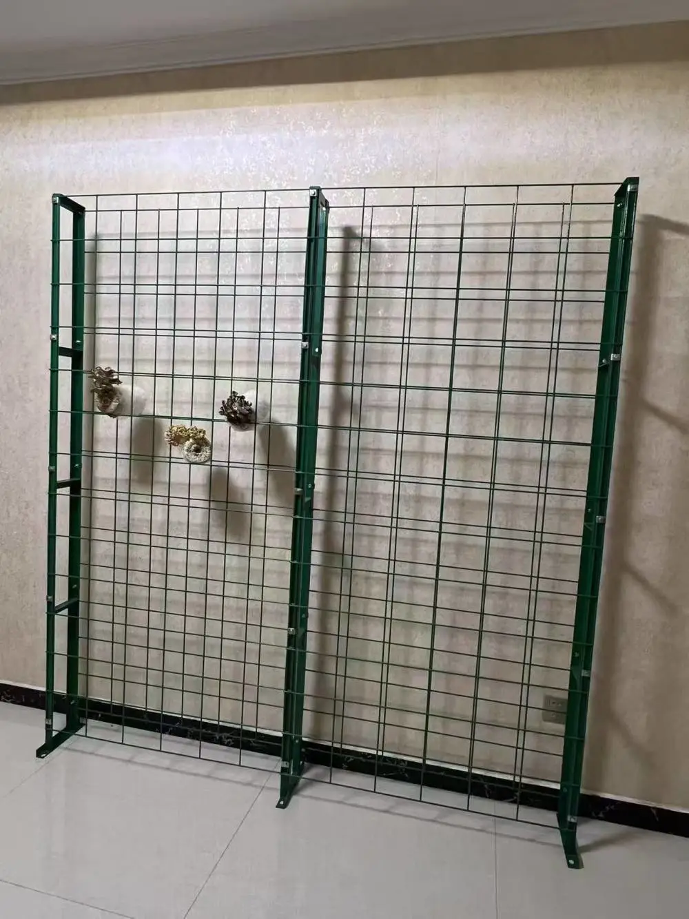 骏朗智能方舱秀珍菇出菇网格架 浸塑食用菌网格架颜色尺寸可定制