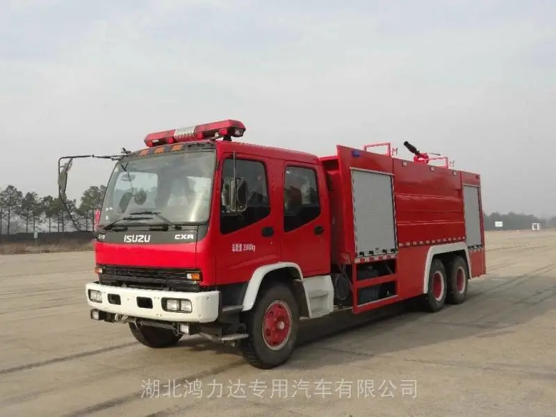 北京12方联用消防车正式入驻海淀消防救援支队投入执勤
