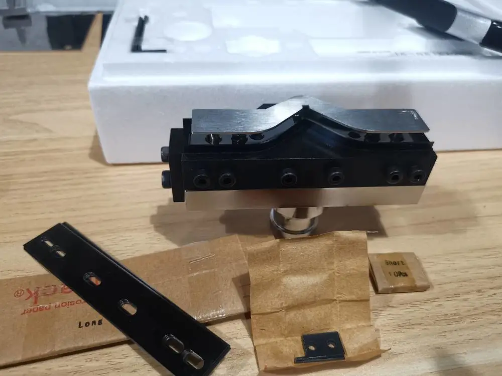 DUMBBELL 超级哑铃裁切刀Super Dumbbell Cutter Model : SDMAK-1000