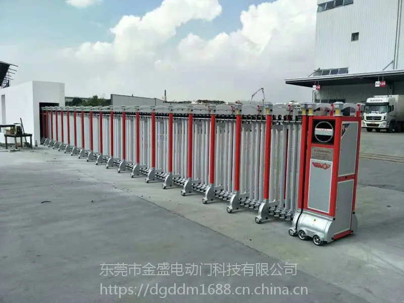 东莞寮步金盛伸缩门不锈钢铝合金车库门透明水晶门卷闸门价格