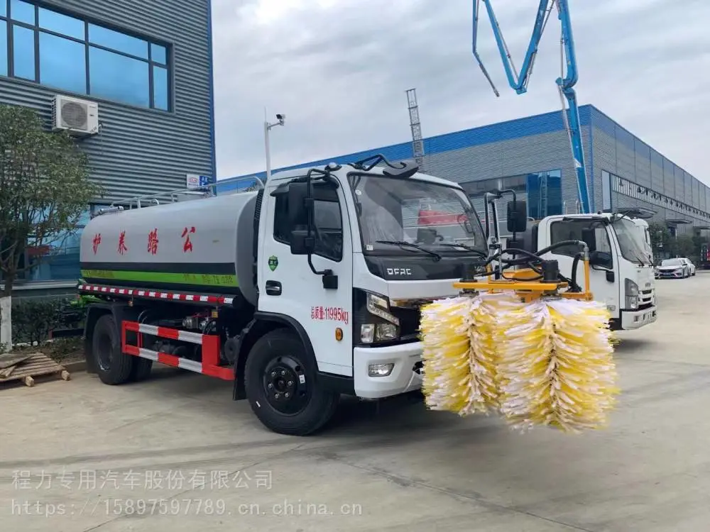 东风多利卡12吨双面城市护栏清洗车隧道清洗车多少钱一辆