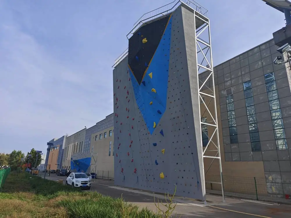 一站式解决攀岩设计99元品牌岩点支架,4米-15米室内户外攀岩墙多少钱可以做
