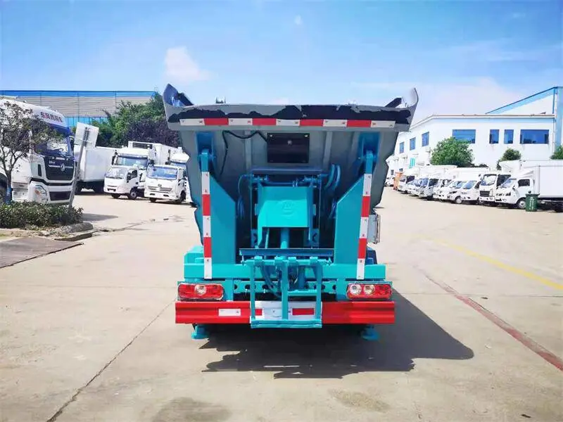 4吨垃圾车 容积2立方勾臂垃圾车