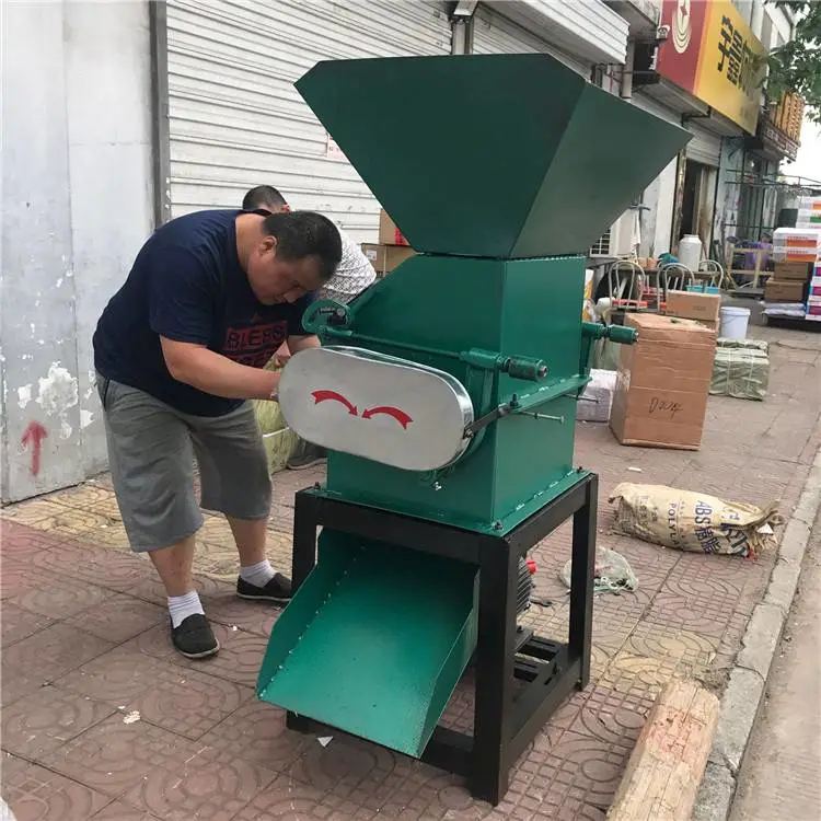 曲靖小型黑胡椒碎粒机家用芝麻花生粉碎机对辊粮食破碎机