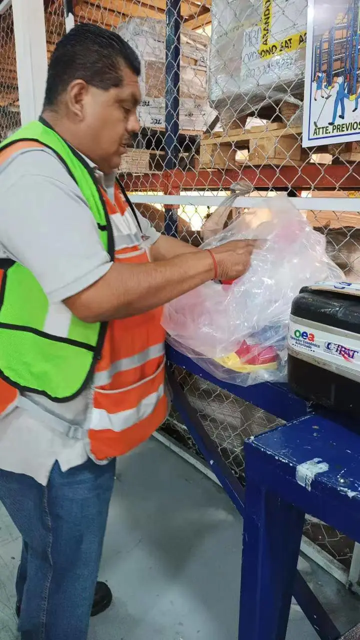 欧线方向专业铁路运输代理 华中地区郑州/石家庄出口整柜/散货拼箱到德国汉堡方向快线