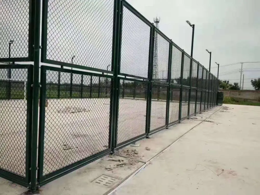 柳州鱼峰网球场护栏 多少钱|足球篮球场围栏