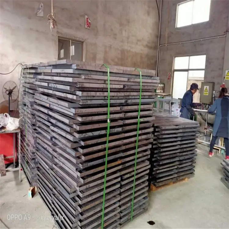 生产定制铁管焊接架子不锈钢网板框底座垫方通30421广告牌表示水槽导流翻转折叠弯折铁笼苏州常熟上海