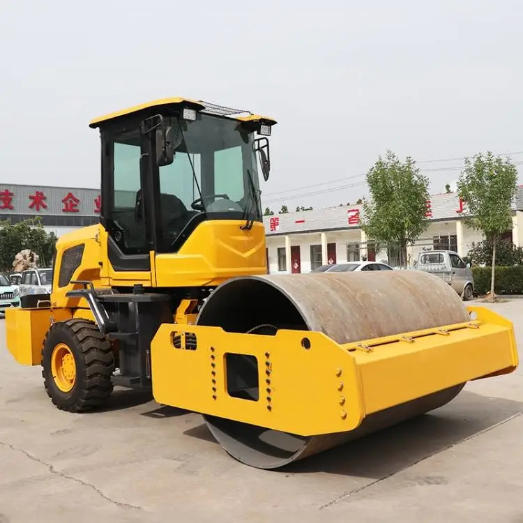 选用2吨3吨双钢轮座驾式全液压小型压路机用于沥青水泥路面压实