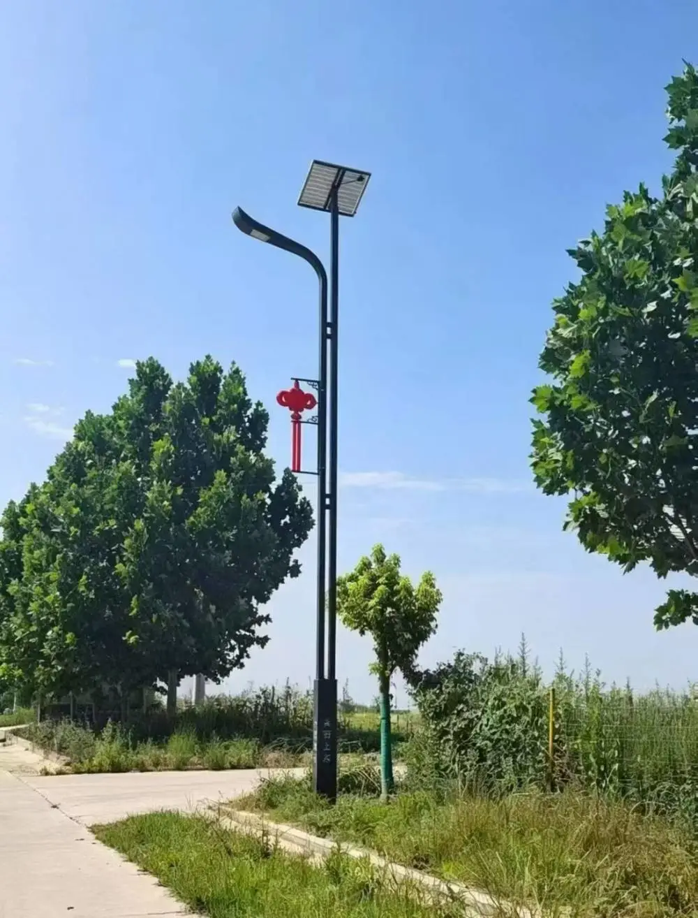 太阳能路灯厂家 5米6米7米新农村led太阳能路灯 户外道路工程路灯