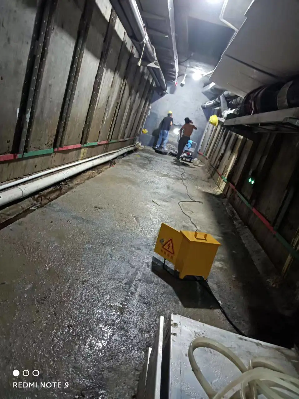 珠海香洲外墙地面防水补漏师傅电话露台漏水维修价格咨询