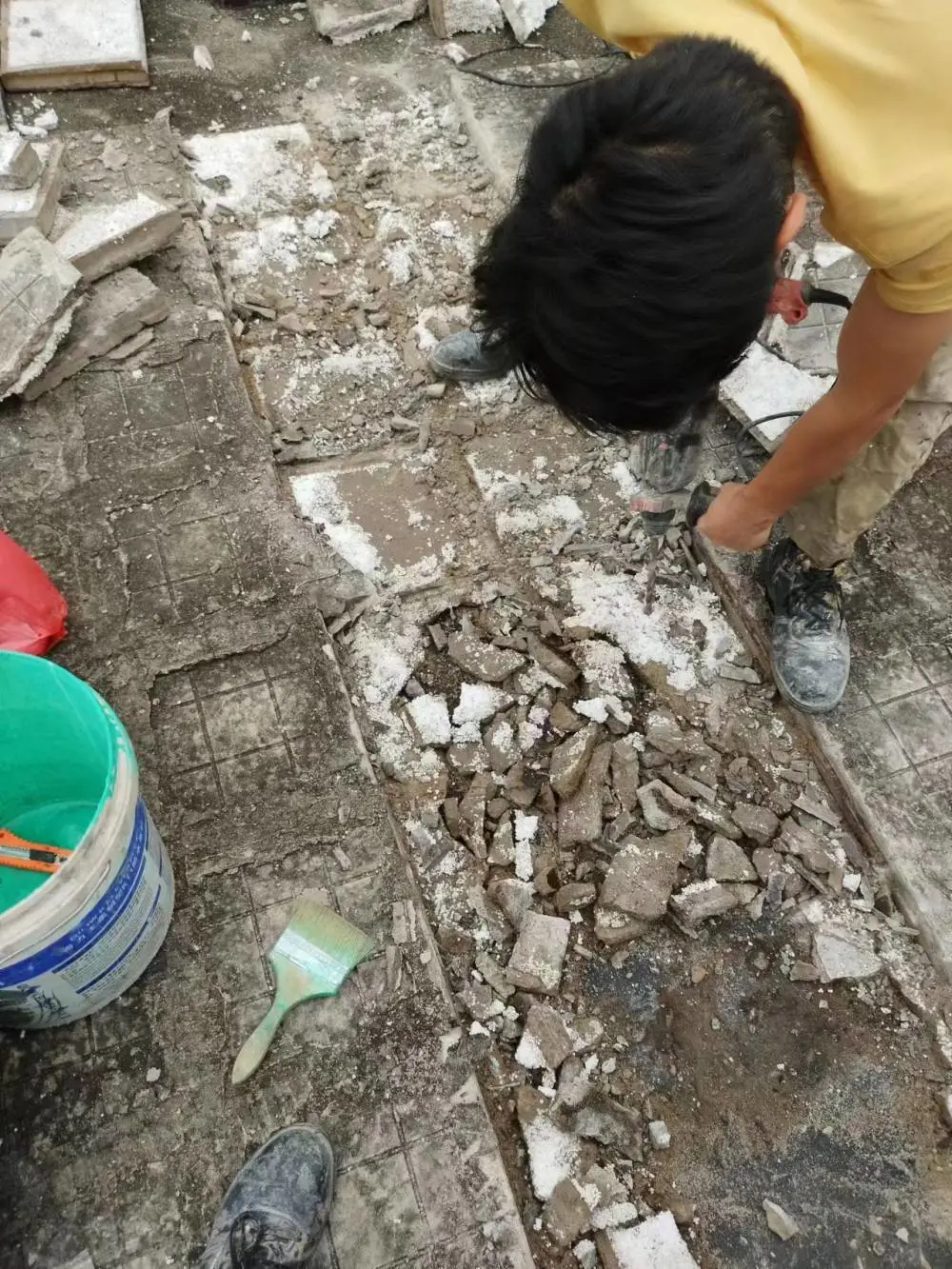 珠海屋顶防水补漏师傅电话露台防水维修多少钱