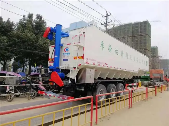 江淮***后六多功能饲料车-拉饲料汽车可拉不同饲l料