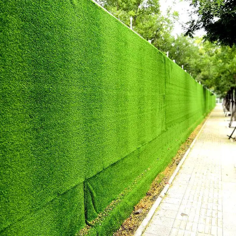 防火围挡假草皮 万立森建筑草坪围挡 锡林郭勒盟施工临时围挡绿草坪