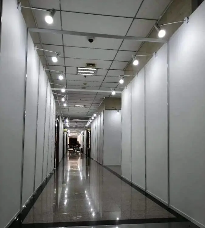 大理永平活动舞台音响出租,桌椅沙发出租,舞台搭建供应商