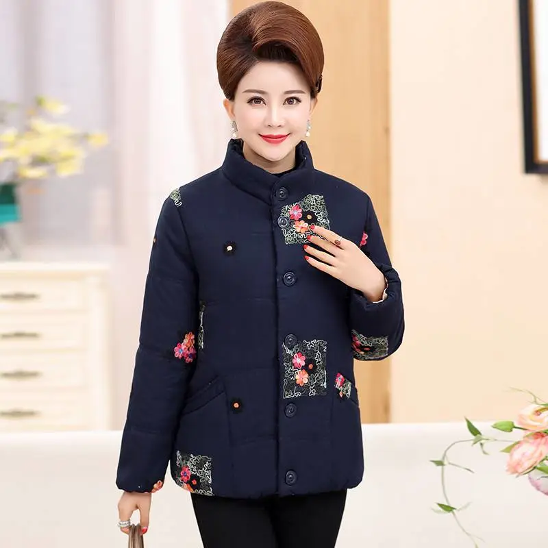 广州服装批发一件起批羽绒棉服女式中长款潮加厚棉衣外套外贸批发中老年人服装5元批发