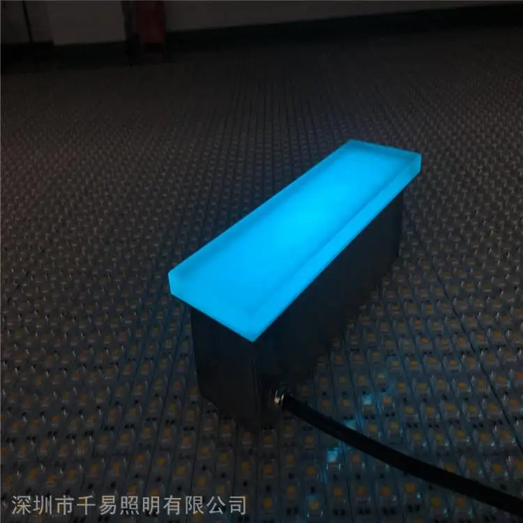 天津广场灯带厂家,线条灯条可定制,弧形灯砖批发