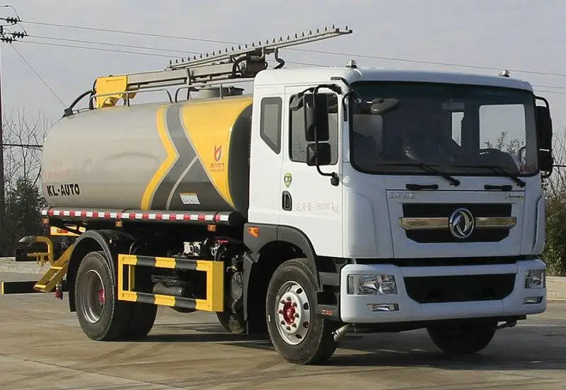 KLF5180TXQE6型墙面清洗车