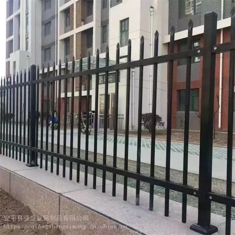 强盛 绿色护栏 护栏网的用途 规格齐全