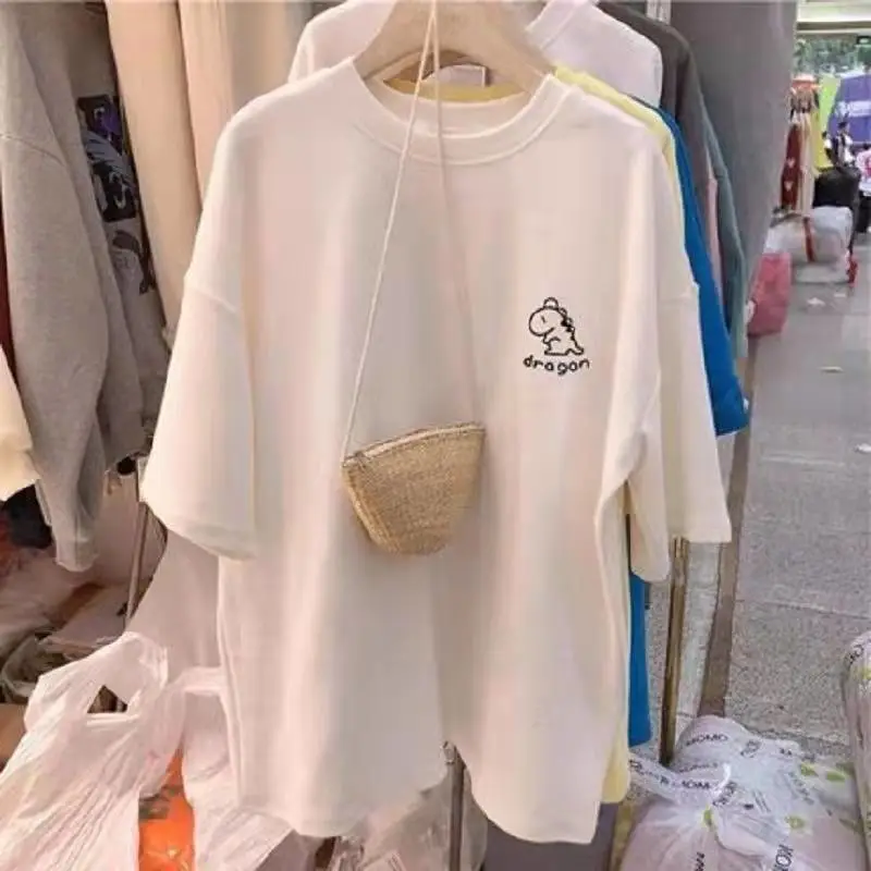 安徽黄山徽州服装批发市场进货网韩版T恤衫批发服装尾货批发