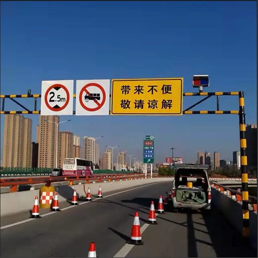 山东德州公路限高架交通设施标志杆厂家