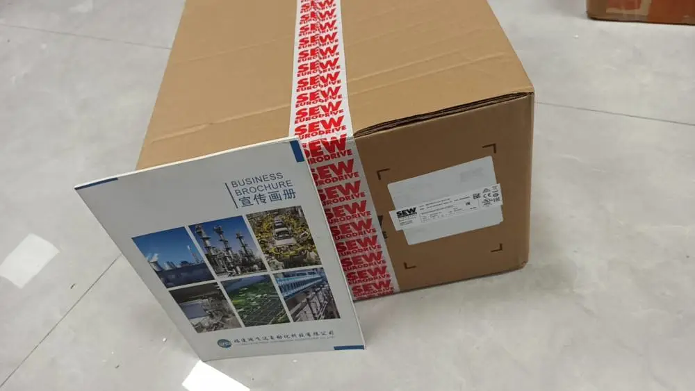 MDV60A-0550-***3-4-00 订货号8264961控制器变频器数字量IO扩展板