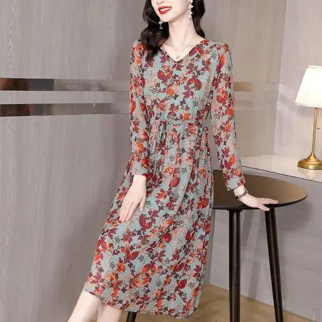 服装批发代理抽褶显瘦褶皱中长裙子一元购衣服