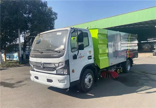喷雾道路清扫车快速清扫专家