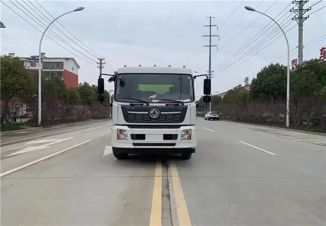 喷雾道路清扫车快速清扫专家