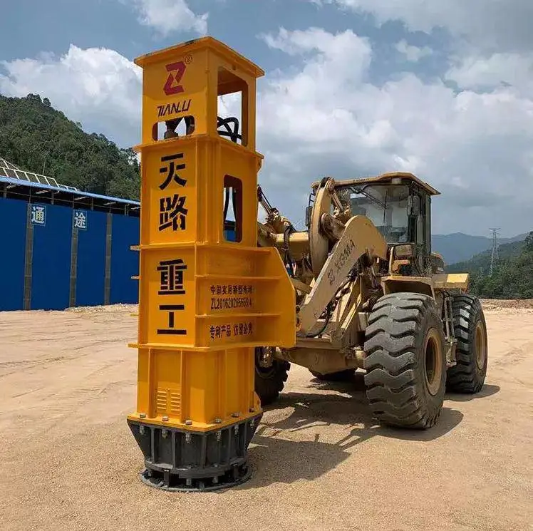 挖掘机液压夯 山西朔州应县40KJ液压夯 高速改扩建案例