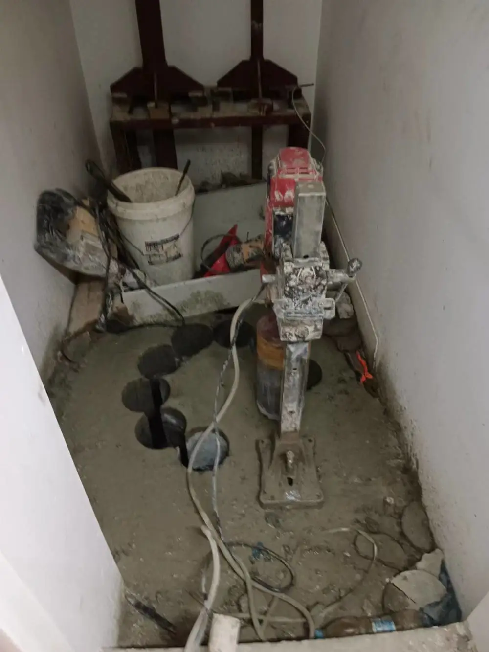河南驻马店螺栓打深孔多少钱