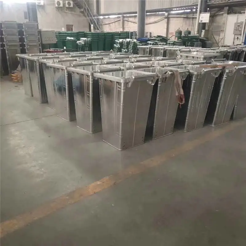 大型铁皮垃圾箱价格 长安勾臂垃圾车价格 勾臂垃圾车厂家