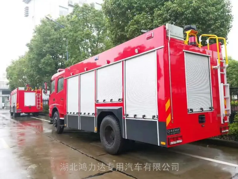陕西重汽豪沃前四后八轮干粉消防车助力应急救援显成效