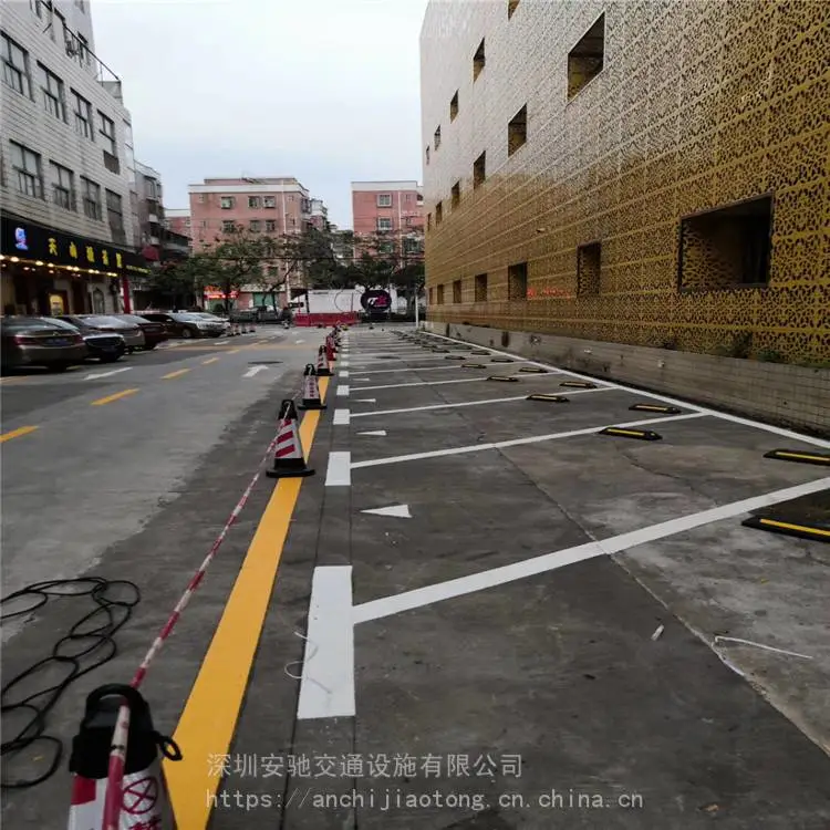 深圳厂房热熔划线 检测站热熔标线施工多年经验