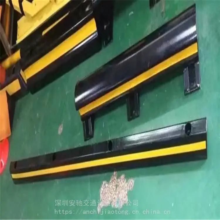 厂家生产可定制颜色本溪橡胶560mm车轮器 车轮挡