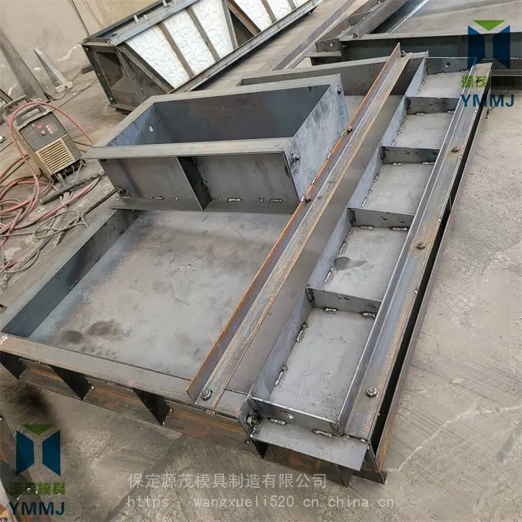 高铁声音屏障模具 源茂高速遮板模具F2型遮板模具