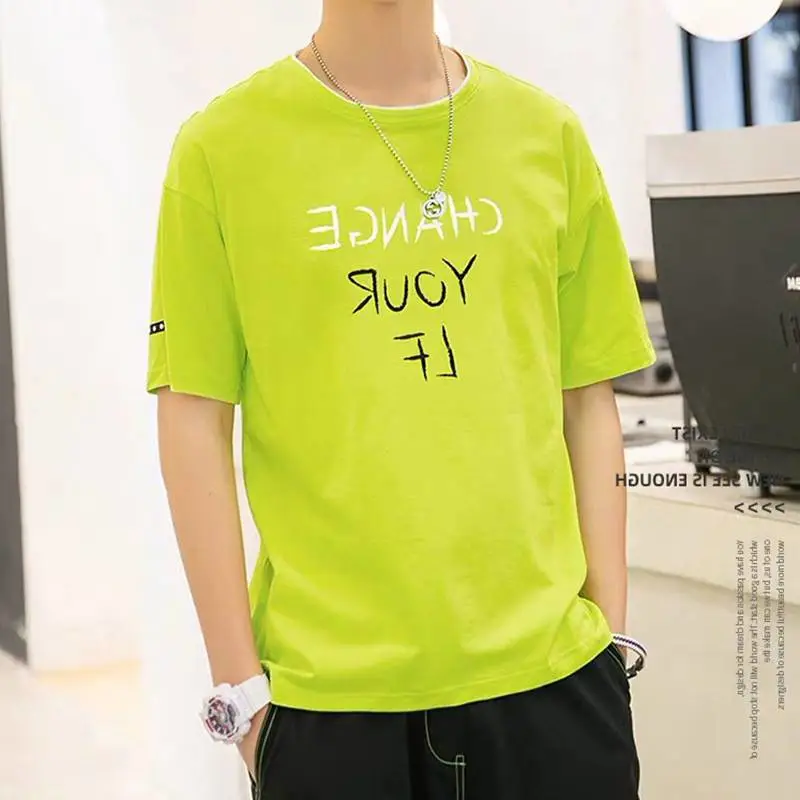 河北邯郸45岁中年条纹短袖一元一斤的衣服批发服饰男式1元2元尾货