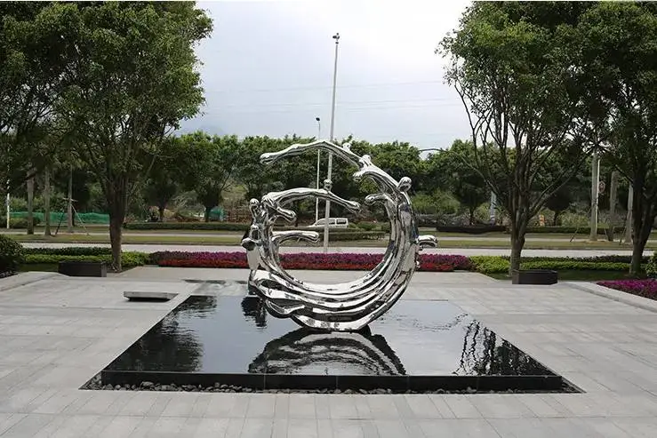 厂家定制不锈钢马雕塑 新疆克孜勒 不锈钢烤漆标牌制作户外落地式导向牌 制作经验
