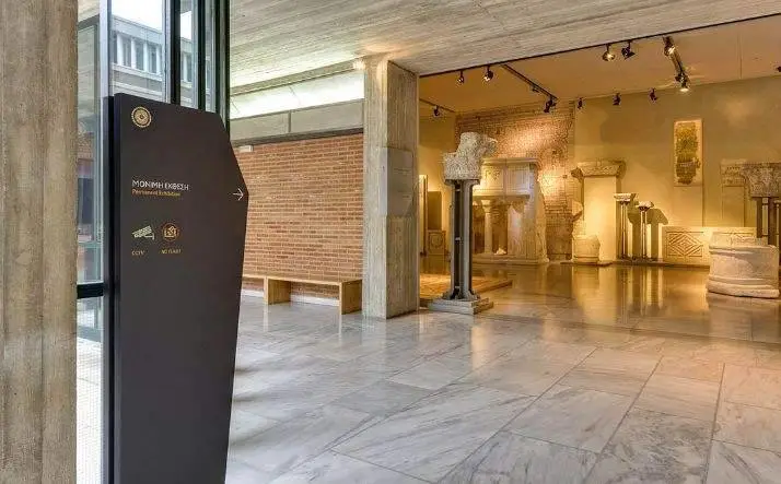 成都不锈钢仿木纹工艺标识标牌 陕西渭南 园林景观城市雕塑 加工定制抗风耐磨
