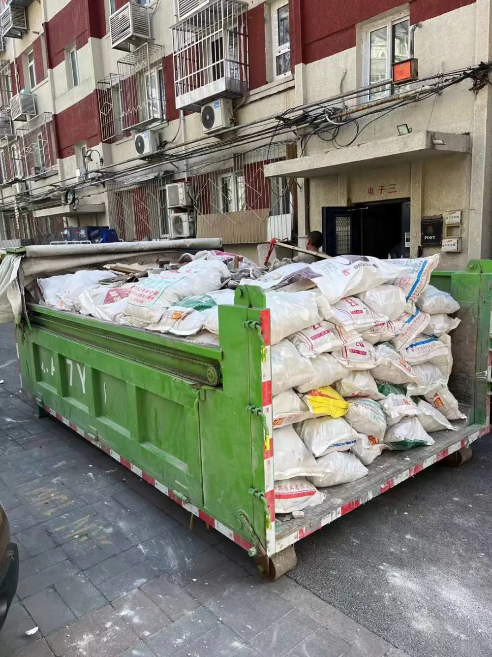 潘家园松榆东里建筑垃圾清运,小区建筑垃圾清理