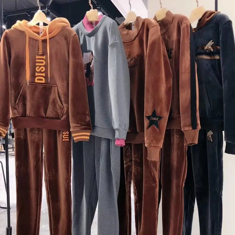 七色麻品牌折扣大衣中***直播休闲贵州铜仁低价服装批发货源包邮尾货
