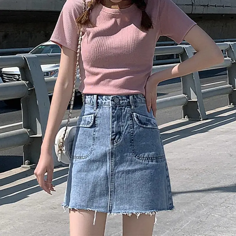 沈阳地摊服装哪里高腰牛仔短裙女夏潮青岛5元服装批发