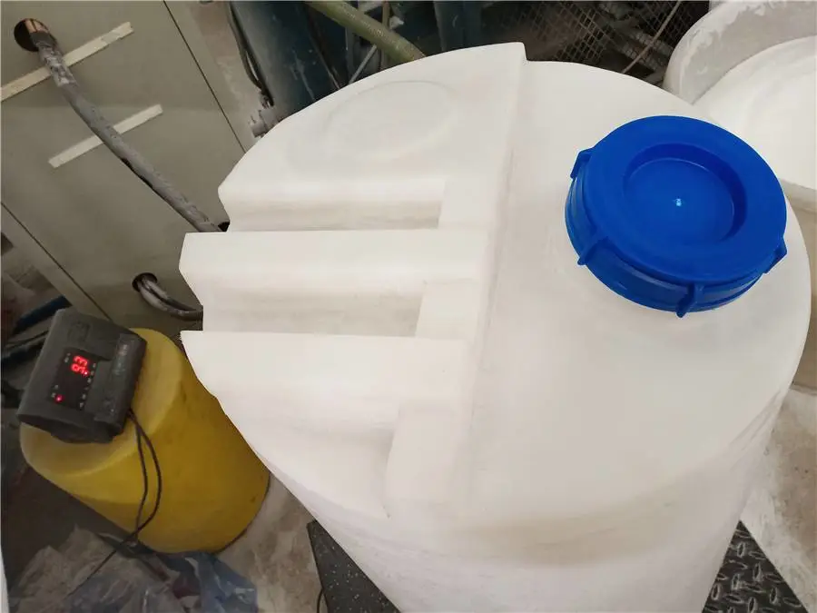 塑料水箱德阳减水剂复配罐10吨塑料水箱