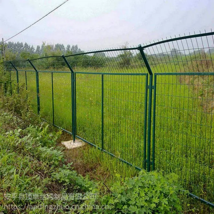 亳州养殖场护栏网蔬菜大棚果园护栏网高速公路铁丝网围栏隔离网厂家