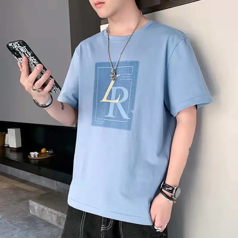 贵州黔东丹寨地摊服装批发市场在哪里地摊T恤批发几块钱男T恤批发
